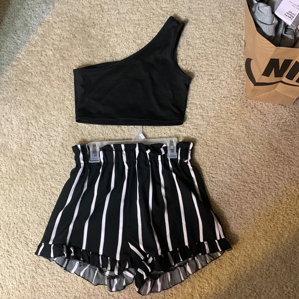 2 Piece Set - image 1